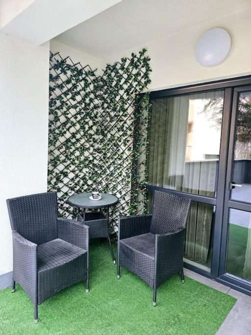 פיטסטי Ewa Green Towers מראה חיצוני תמונה