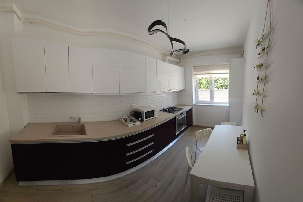 פיטסטי Ewa Green Towers מראה חיצוני תמונה